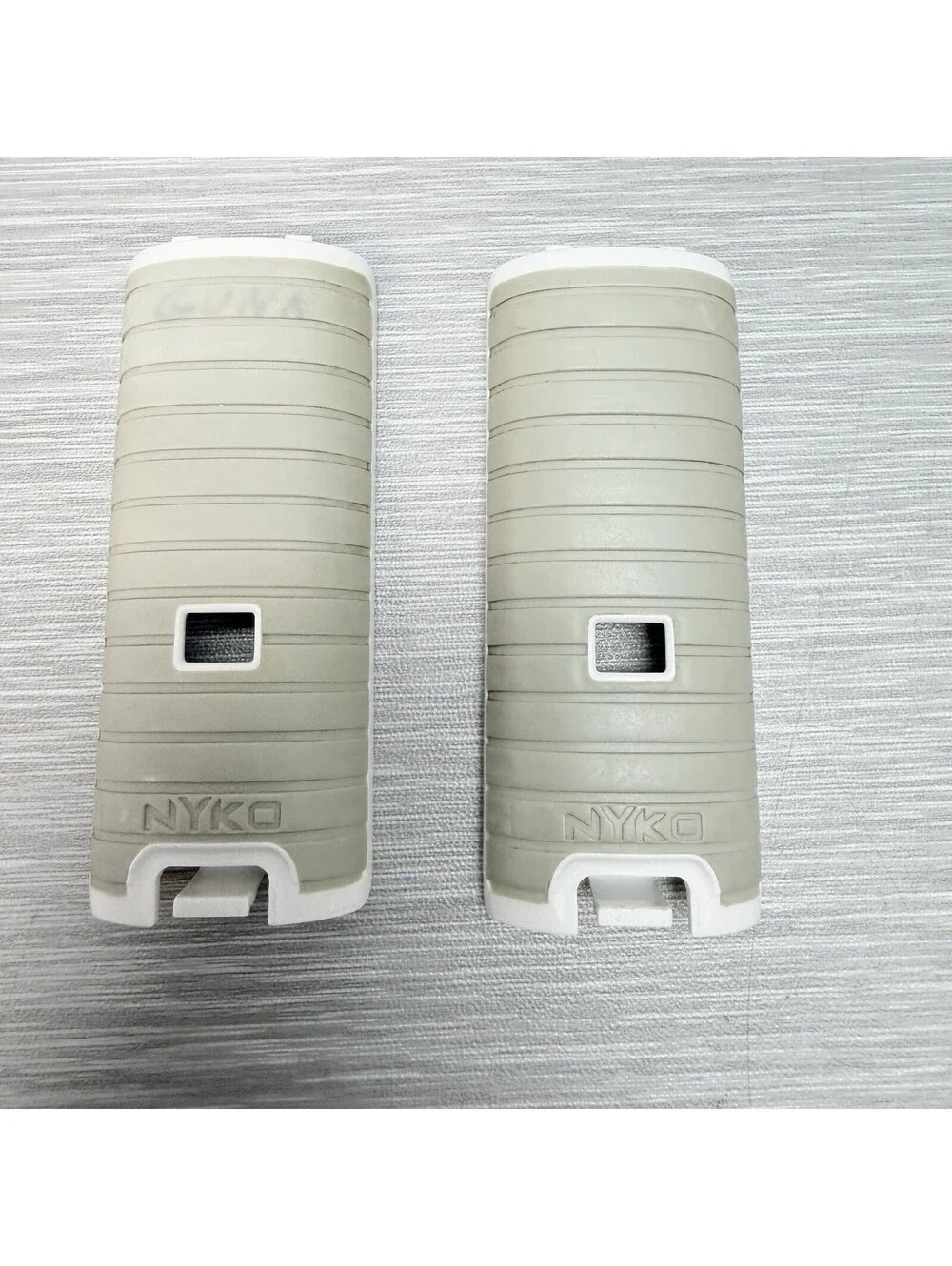 Nyko #87000-A50 Charge Station for Nintendo Wii Controllers - Tested